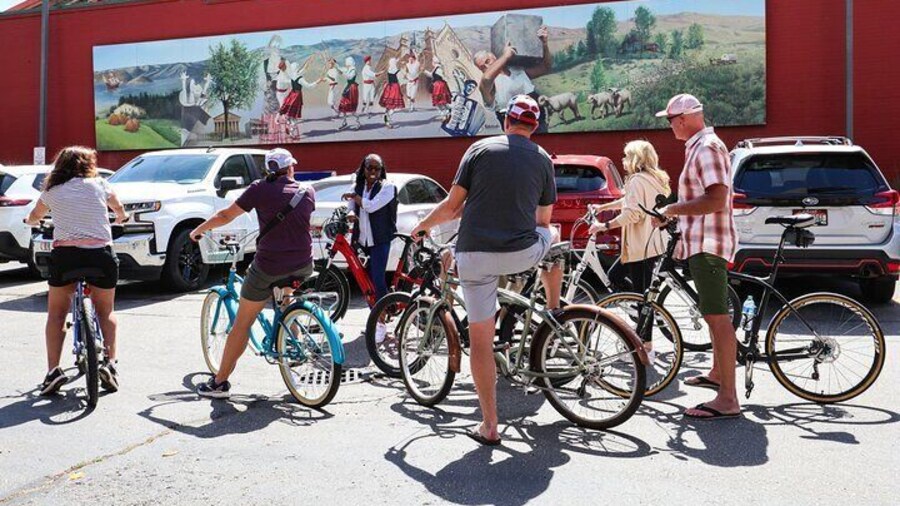 A stop at The Basque Mural during the Spuds & Spokes Tour.
