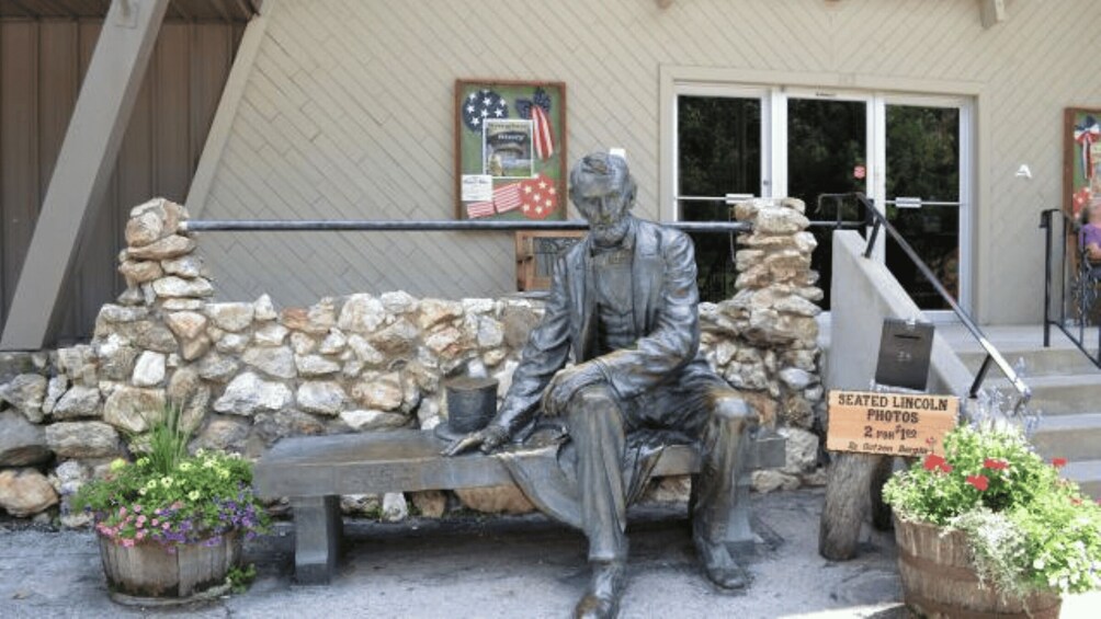 Picture 6 for Activity From Rapid City: Mt. Rushmore Memorial Tour