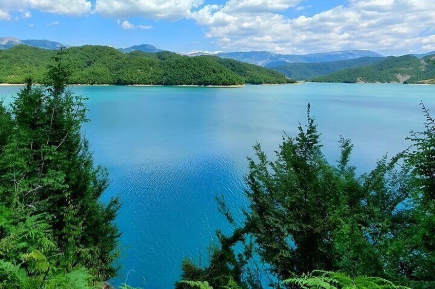 Hike and Picnic Day in the Charm of Bovilla