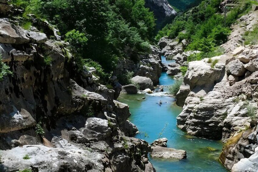 Hike and Picnic Day in the Charm of Bovilla