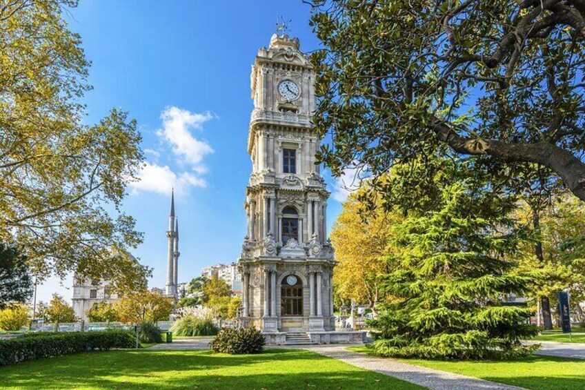 Dolmabahçe Palace and Harem Skip-the-Line Ticket with Audio Guide