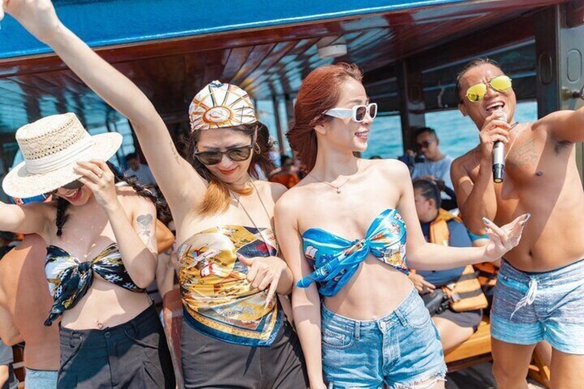 Nha Trang Island Adventure: Snorkeling, Floating Bar & BBQ