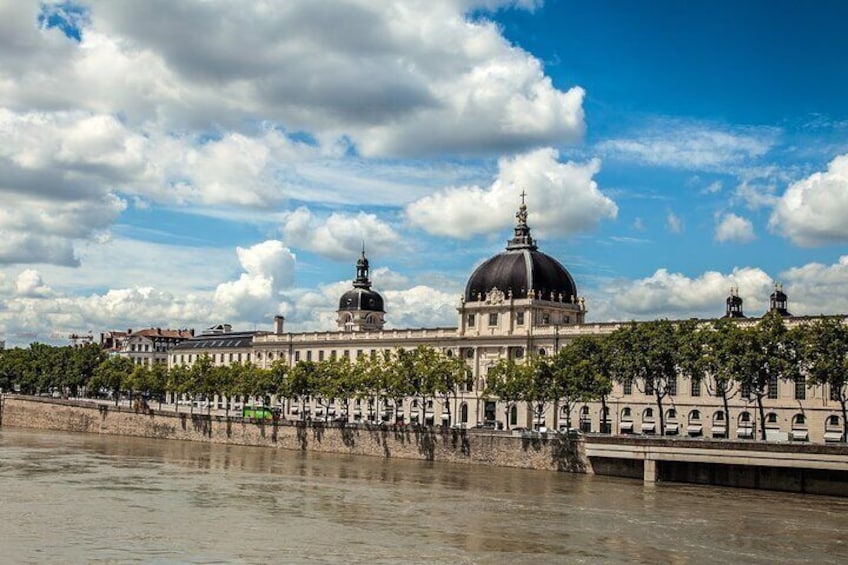 Lyon Self Guided Interactive City Tour