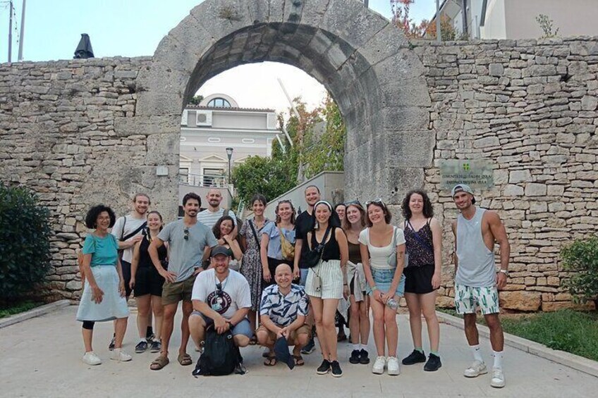 Explore Pula with a History Teacher