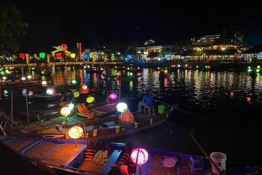 Hoi An Half Day City Tour and Lantern Release Experience