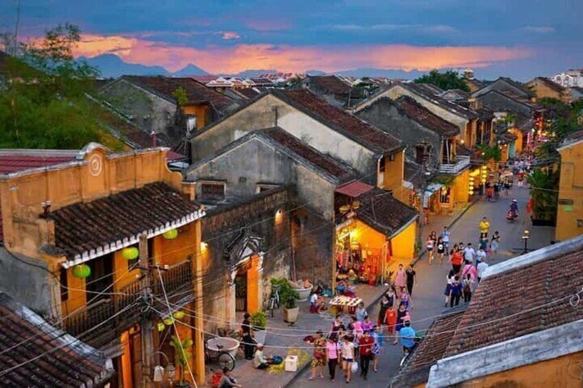 Hoi An Half Day City Tour and Lantern Release Experience