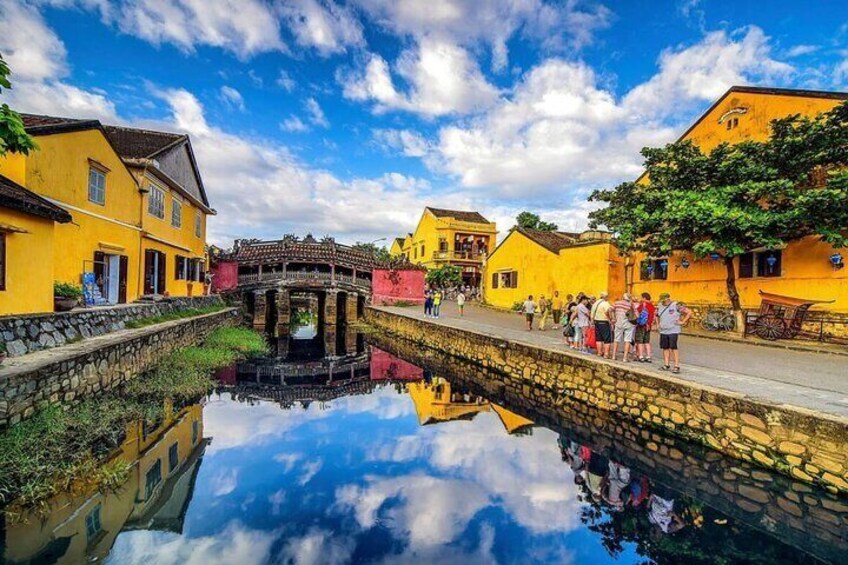 Hoi An Half Day City Tour and Lantern Release Experience