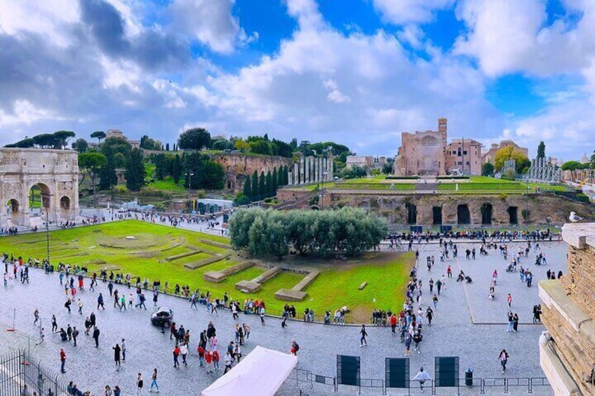 Colosseum Underground Arena and Ancient Rome Tour 