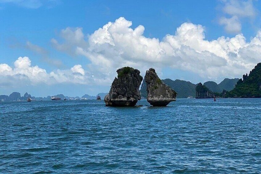 Discover Lan Ha Bay:2-Hour Private Canoe Experience from Halong