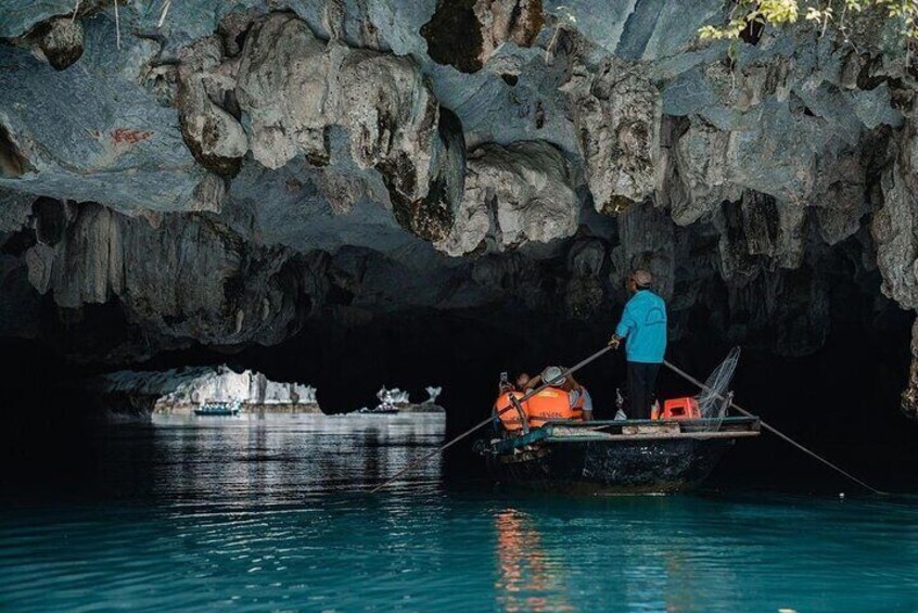 Discover Lan Ha Bay:2-Hour Private Canoe Experience from Halong