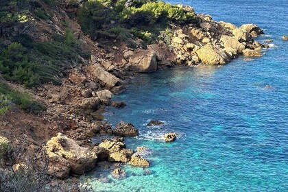 Private hike in Sierra de Tramuntana with the transport