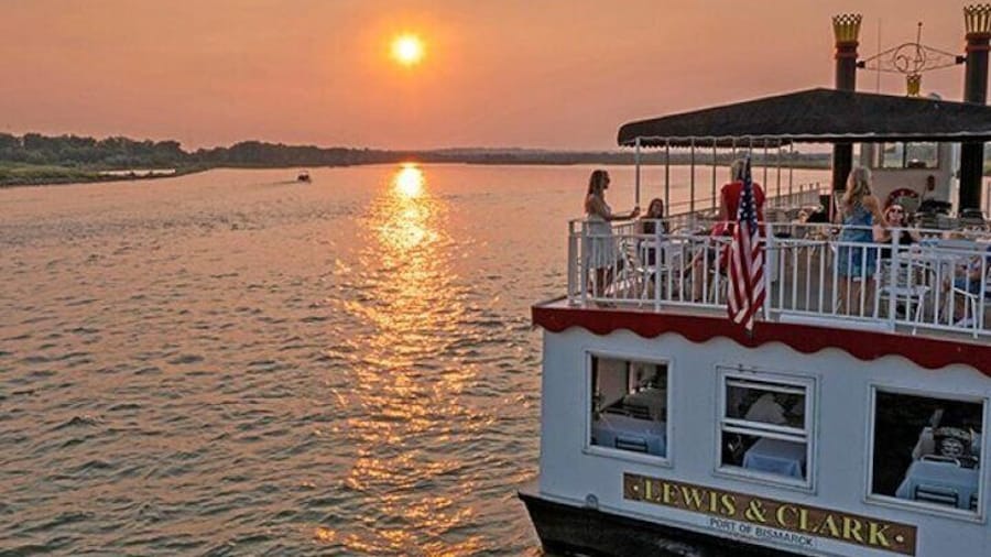 Afternoon Missouri River Leisure Cruise