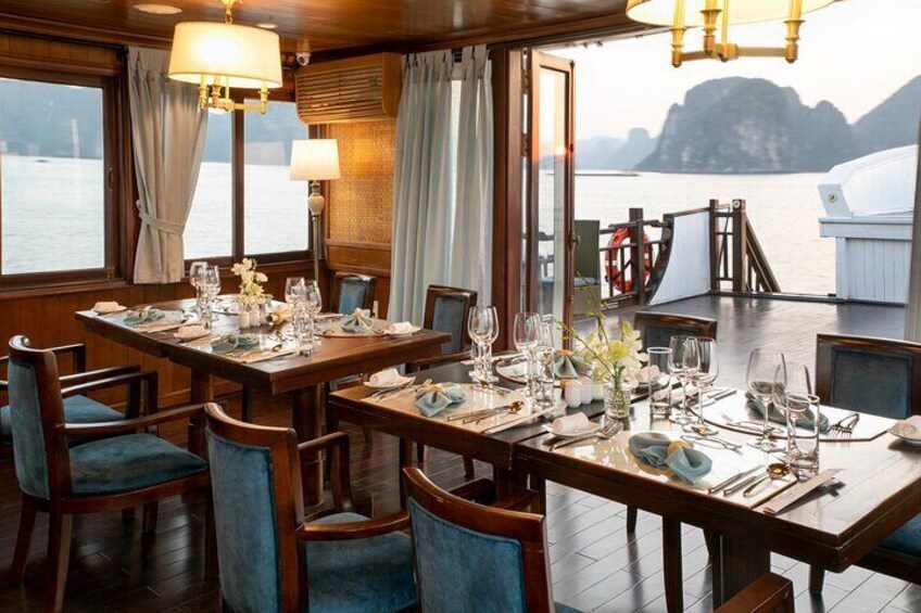 2D1N Explorer Halong Bay Ba Ham Tien Ong with Private Cruise