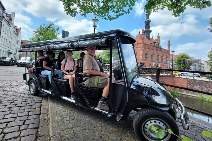 GDANSK Live Guide City Tour by Golf Cart & City Sightseeing 60min