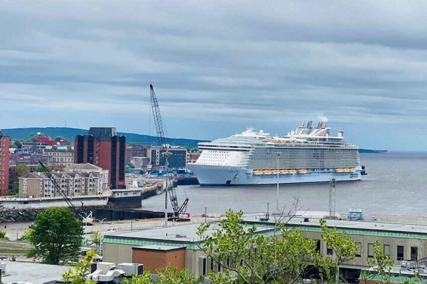 Private Bay of Fundy and City sightseeing