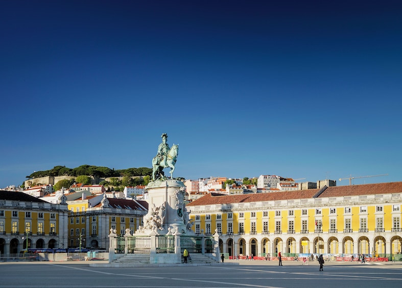 Lisbon City Tour & Shopping