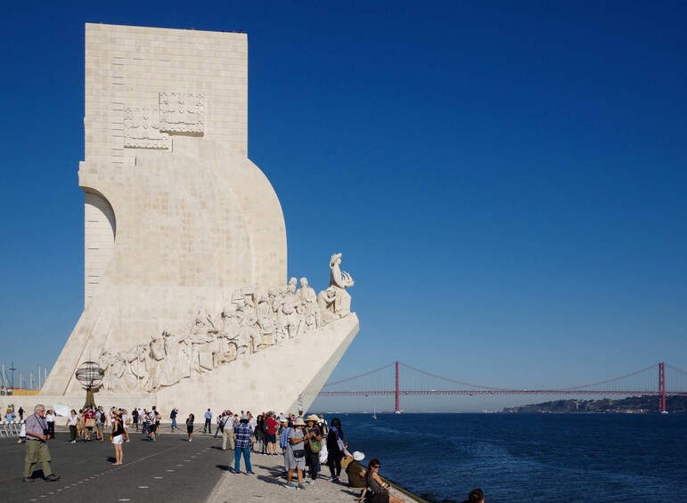 Lisbon City Tour & Shopping