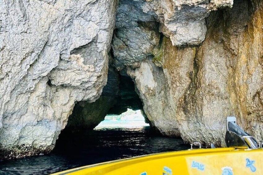 4Hrs Private Speedboat Around Comino Crystal Blue Lagoon Caves
