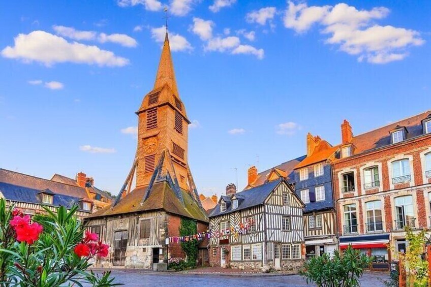 Private Etretat and Honfleur Tour from Rouen Up to 7 People