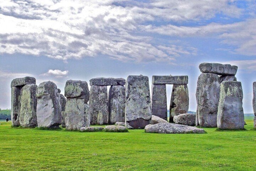 Stonehenge Pre Cruise Tour from London to Southampton Private