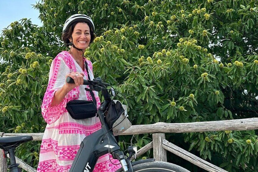 Guided e-bike tour from Locorotondo to Cisternino round trip