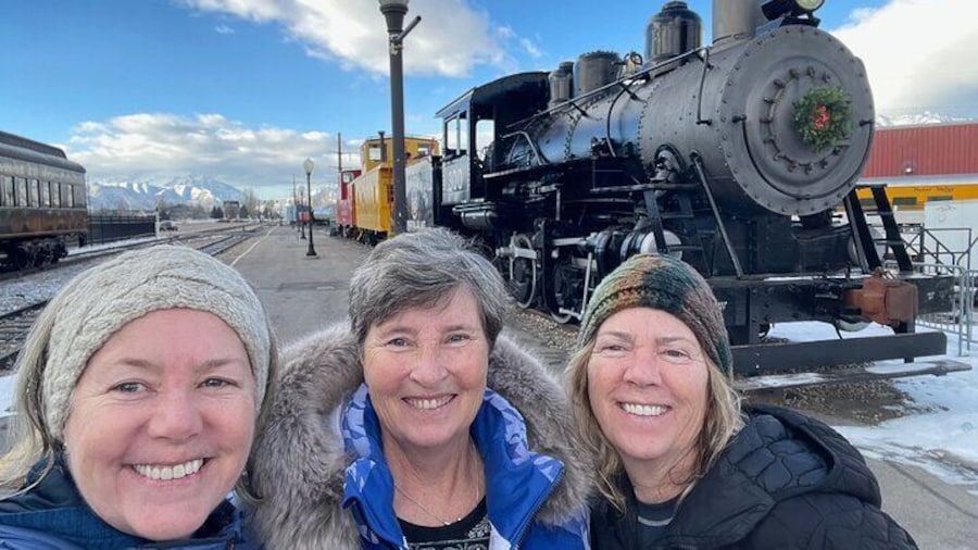 Ride the Heber Valley 1899 Steam Train and Deer Creek Reservoir