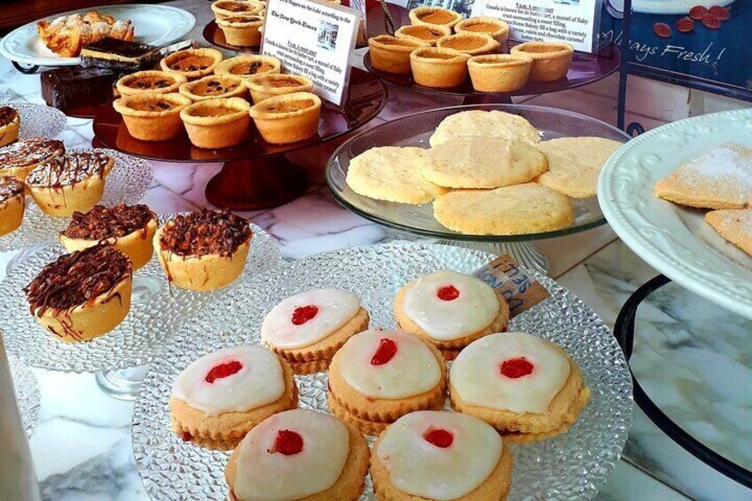 Niagara on the Lake Walk, Shop, Beer & Artisan Cheese Tasting