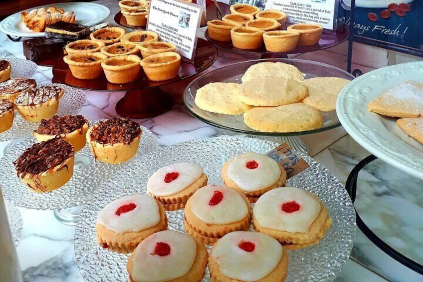 Niagara on the Lake Walk, Shop, Beer & Artisan Cheese Tasting