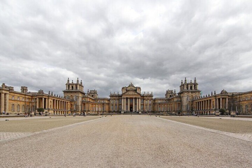 Private Tour to Blenheim Palace with Tickets from London