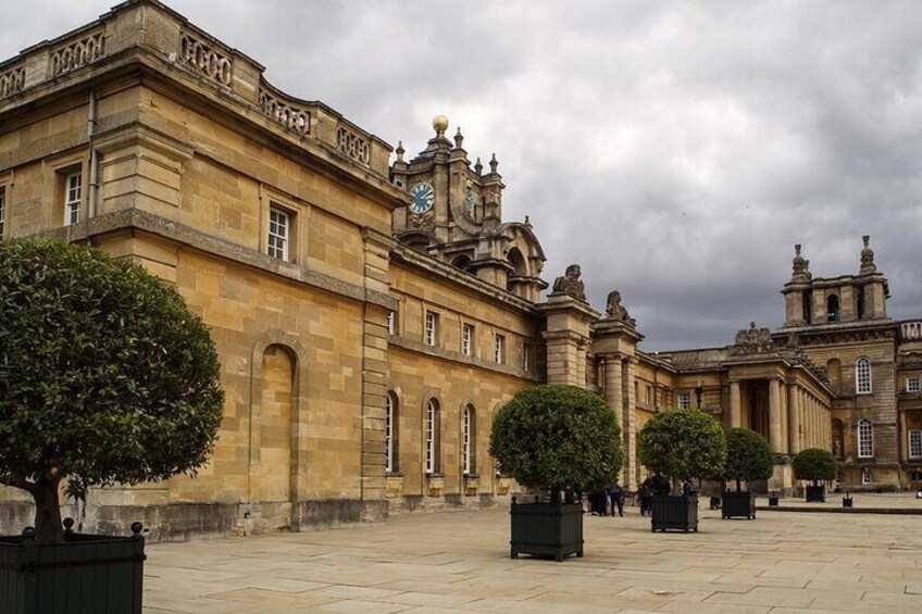 Private Tour to Blenheim Palace with Tickets from London