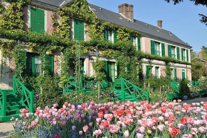 Rouen to Giverny : Exclusive Private Tour up to 8 pax per group
