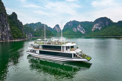 Discover Halong Bay on Hercules Premium Cruise with Buffet Lunch