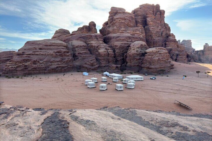 An Unforgettable Outdoor Desert Camping Adventure 