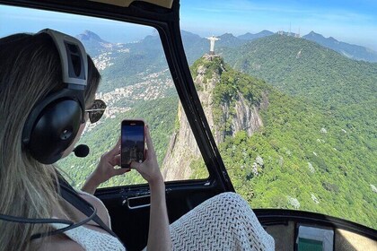 Rio de Janeiro: Helicopter flight Christ