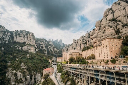 5 Hour Montserrat Mountain and Cultural Escape