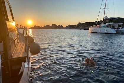 Private Sunset Boat Tour to La Maddalena Archipelago from Palau