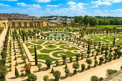 Self Guided Walking Tour of Versailles Gardens (no ticket)