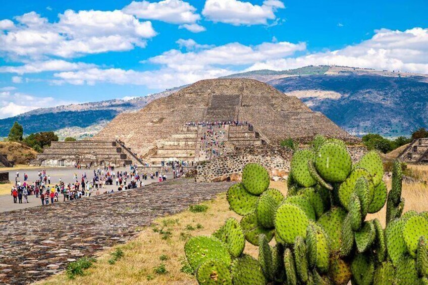 Self Guided Walking Tour of Teotihuacan Pyramids (no ticket)