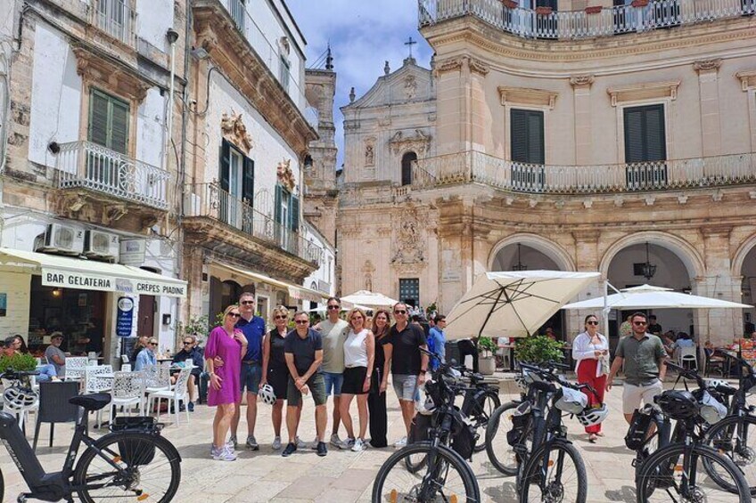 E-bike Tour Between Cisternino and Martina Franca