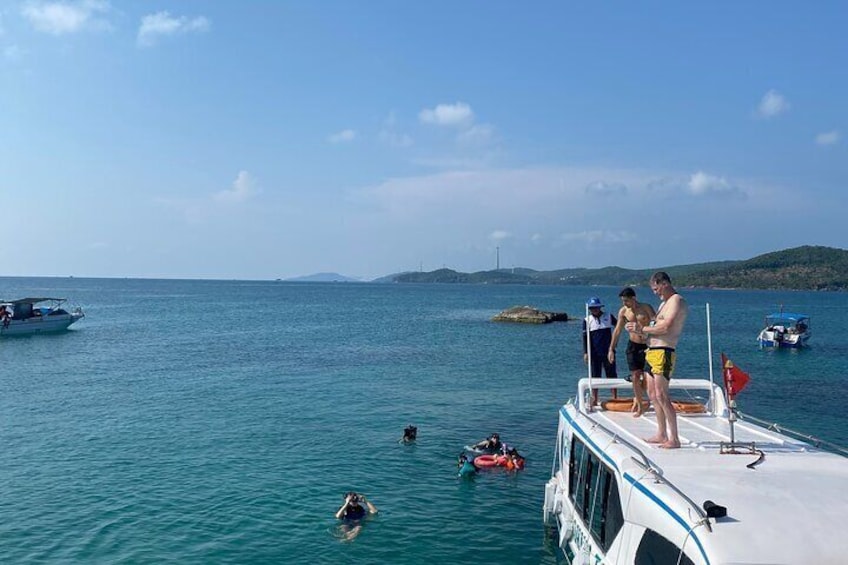 Phu Quoc Islands Snorkeling and Sunset BBQ Dinner Tour