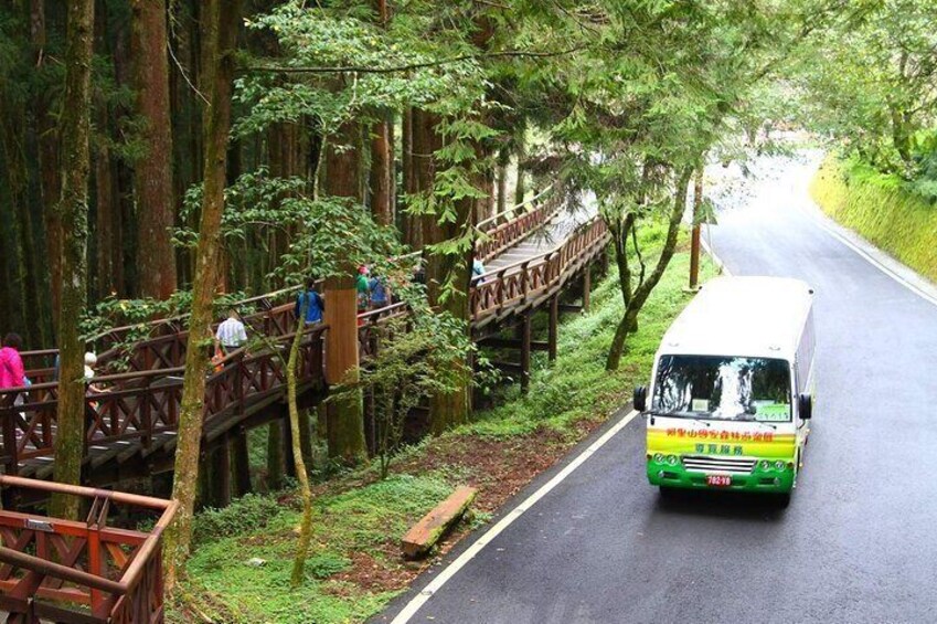 Have a scenic ride aboard the Alishan electric bus