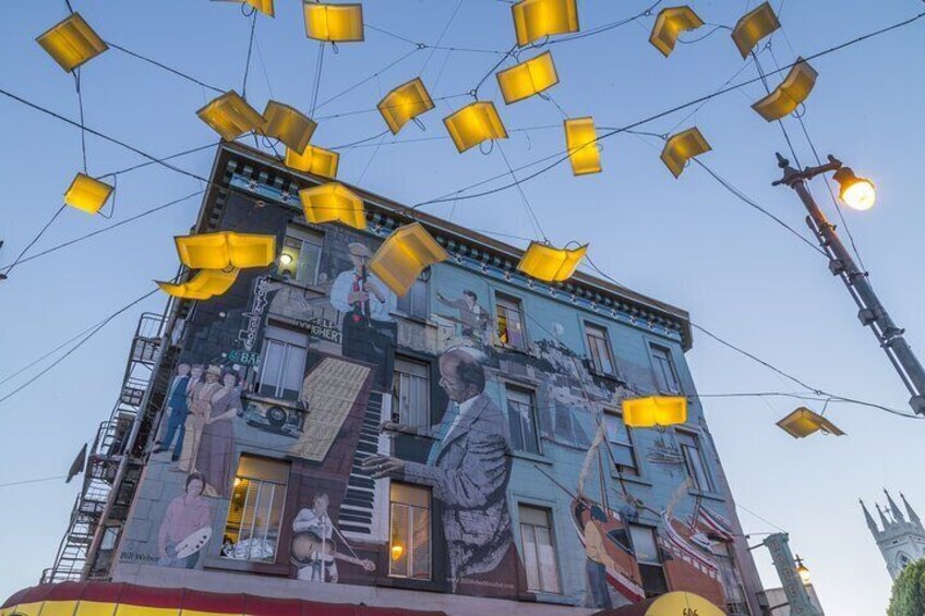 North Beach and Chinatown Smartphone Guided Walking Tour 