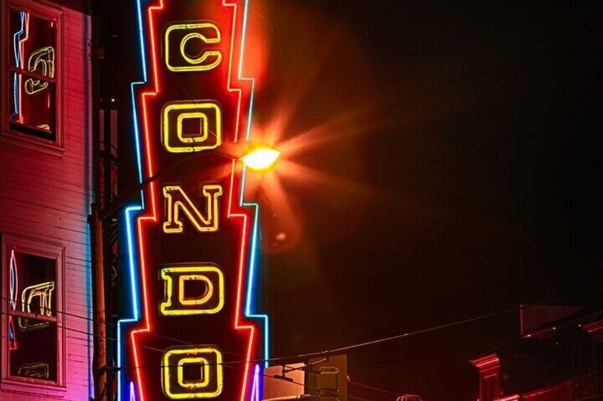 North Beach and Chinatown Smartphone Guided Walking Tour 