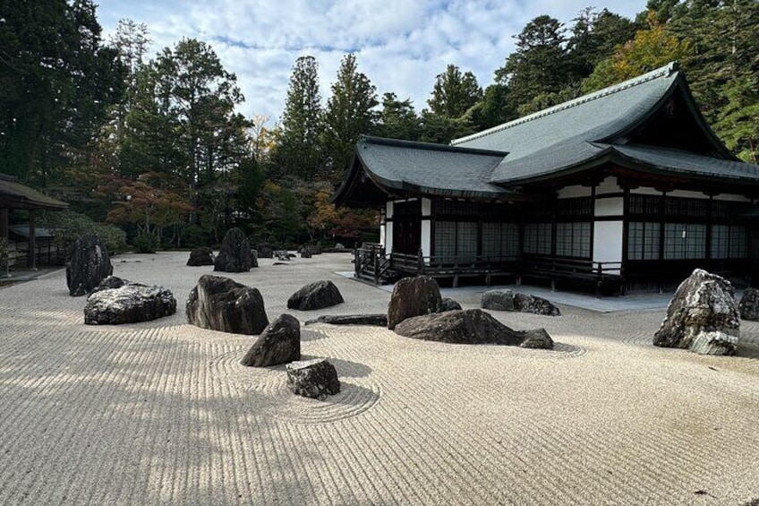 Koyasan Day Trip with Guide From Osaka