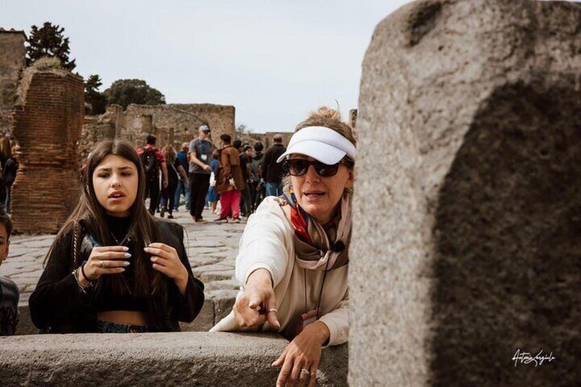 Private Tour of Pompeii with Archaeologist