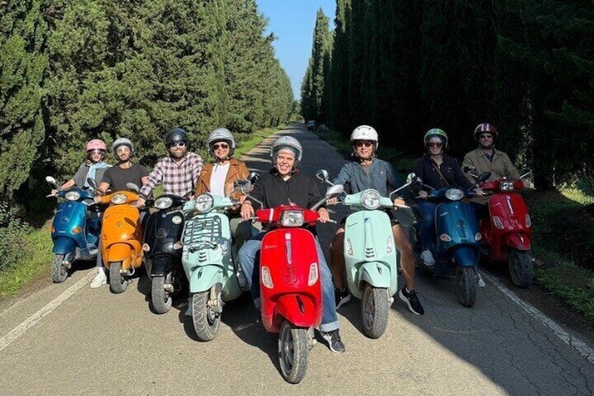 Tuscany Vespa tour with Lunch and Wine tasting in Chianti area