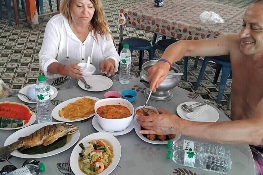 Coral Island Pattaya by Speed Boat with Lunch from Bangkok 