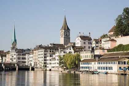 Self-Guided Alpine Expedition in Zurich's Hidden Havens