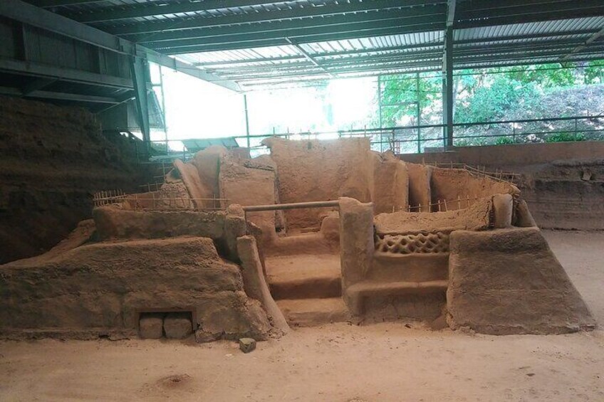 Mayan Route Joya de Ceren and Copan Ruins from El Salvador