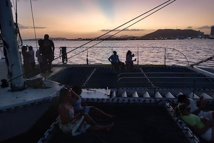 All-inclusive Sunset Panama Bay Catamaran Tour From Panama City